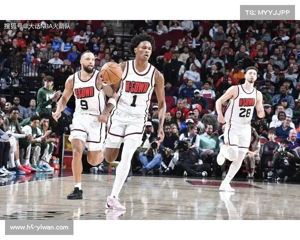 雷霆与火箭巅峰对决引发的季前期待与战术解析