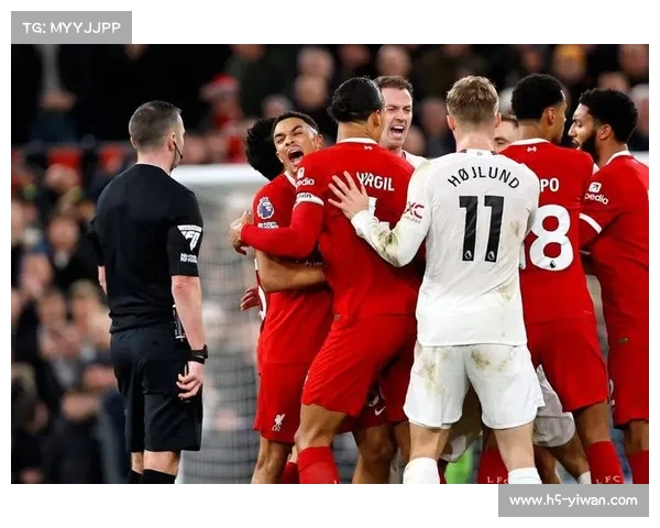 曼联12号传奇球员回顾及其在足球历史中的重要地位探讨